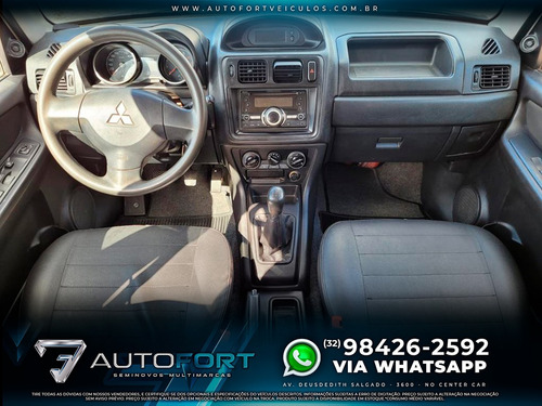 Imagem 7 de 15 de Mitsubishi Pajero Tr4 2.0 Flex 16v 4x2 Mec. 2012/2013