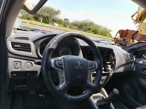 Desarmo Mitsubishi L200 Did Año 2022 Solo Por Partes