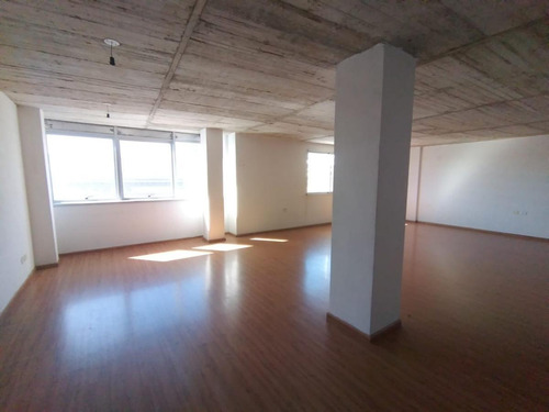 Imagen 5 de 12 de Edificio Working Mitre