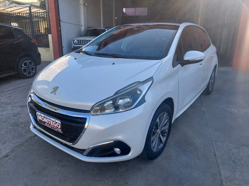 Peugeot 208 1.6 Feline