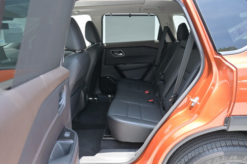 Nissan X-Trail Platinum Plus 2 Row