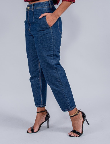 Imagem 2 de 4 de Calça Jeans Mom Feminina Revanche Catia