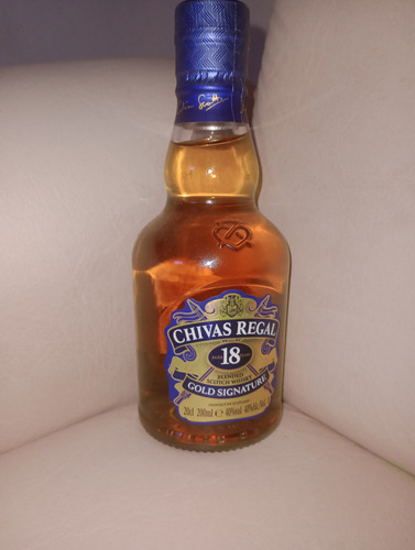 Chivas Regal 18  (200ml) Gold Signature