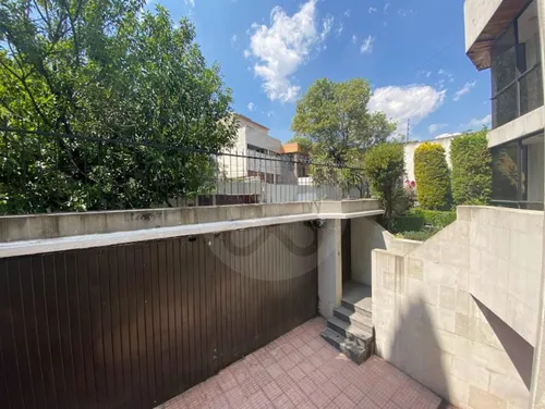 Casa En Venta En Lomas De Tecamachalco