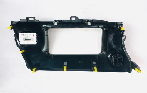 Vista Central Tablero Toyota Hilux 2016-2022 (usado) Negro (Usado)