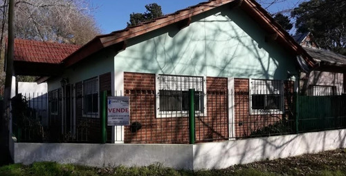 Imagen 2 de 13 de Chalet En Santa Teresita Barrio Parque Golf