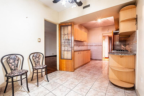 Venta Departamento 4 Ambientes C/dep Piso Cochera Doble Caballito