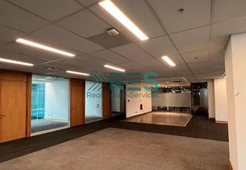 Oficina En Arriendo En Las Condes