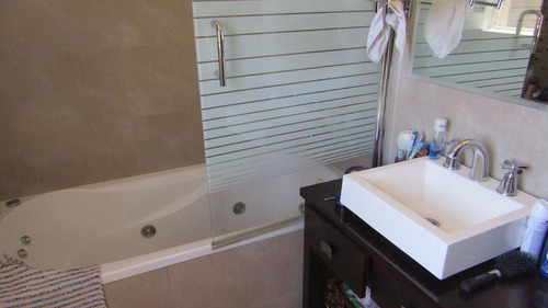 Imagen 10 de 19 de Casa 4 Ambientes Jardín Y Pileta Zona Res. Exclusivo Plaza De La Cruz!venta Directa!escuchan Ofertas!