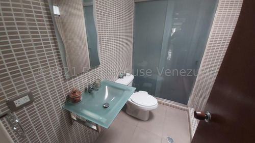 Imagen 6 de 14 de Casa Venta Cumbres De Curumo Mls #22-3768 Espectacular Casa Ubicada En La Urbanización Cumbres De Curumo. Consta De 3 Habitaciones Con Su Baño