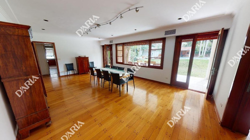 Libertador Al Rio, Chalet Sobre 2100mts. De Lote.