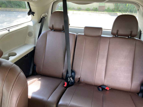 Imagen 14 de 15 de Toyota Sienna 2017 5p Limited V6/3.5 Aut