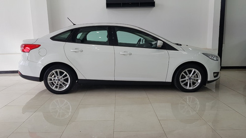 Ford Focus III 1.6 Sedan S