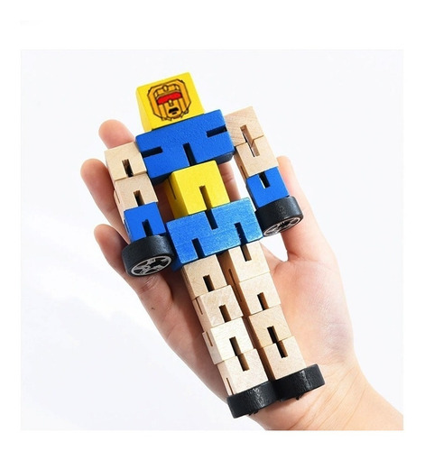 Robot Transformer Articulado De Madera Motricidad Con Ruedas