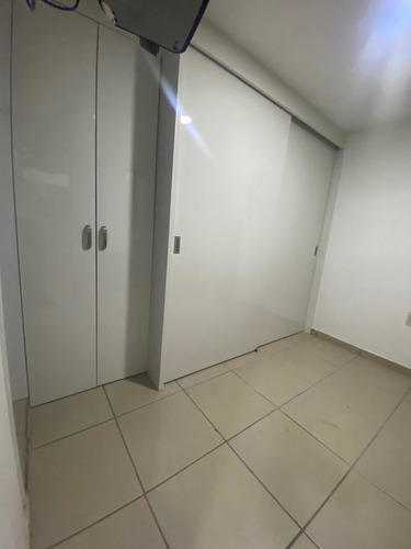 Imagen 6 de 10 de Renta De Habitación Con Entrada Independiente