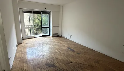 Venta | Recoleta | 3 Ambientes Con Dependencia | Balcón | Patio | Muy Buena Ubicación