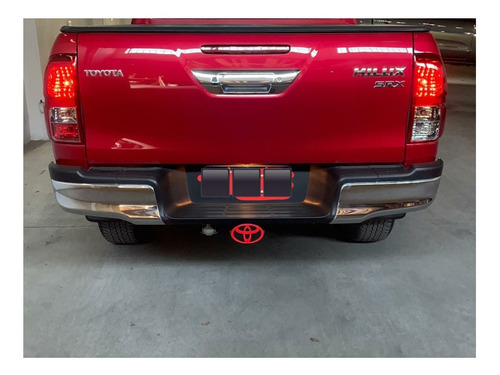 Imagen 2 de 2 de Cubre Gancho Toyota Logo