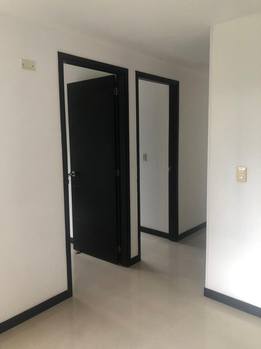 Venta De Apartamento En Los Cristales, Oeste De Cali 2257.