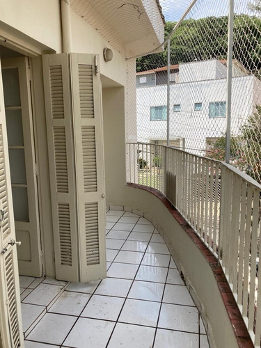 Imagem 10 de 23 de Casa De 3 Dorm 1 Suite Encima De Comércio Fl37