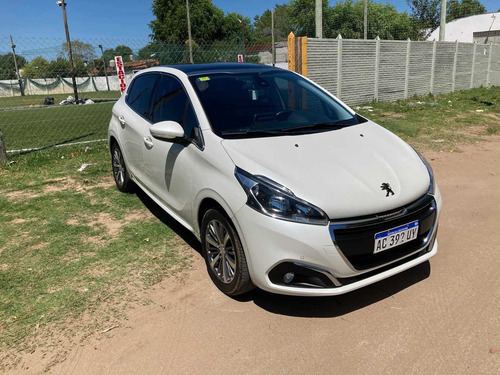 Peugeot 208 1.6 Feline 2018
