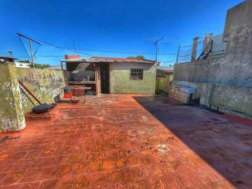 Imagen 21 de 24 de En Venta Casa, Multifamiliar, A Reciclar!! (villa Lugano)