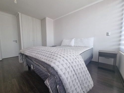 Se Arrienda Depto 2d+2b+1est Sin Amoblar 1.000.000/ Semiamob