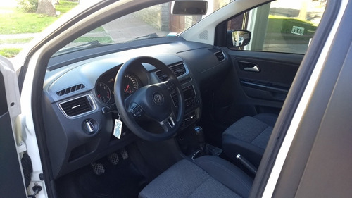 Imagen 5 de 8 de Volkswagen Suran 1.6 Trendline 11b 2014