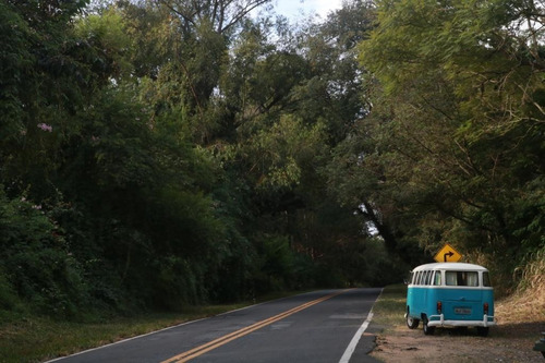 Imagem 1 de 15 de Kombi Corujinha