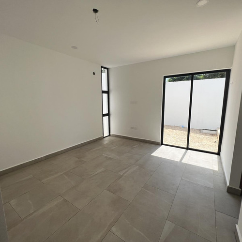 Casa En Venta Merida, Alura Residencial Cholul, 1 Planta, Entrega Inmediata.