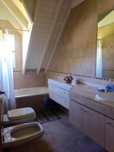 Imagen 16 de 26 de Distinguido Chalet En Venta Al Golf En Country San Diego -