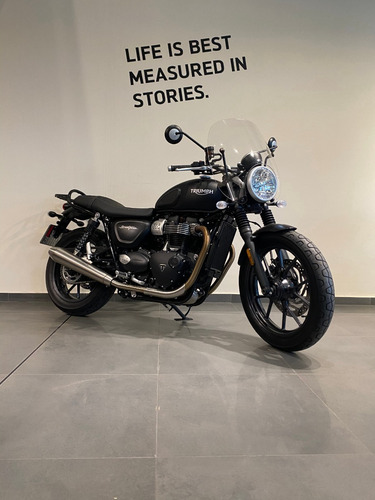 Triumph Street Twin
