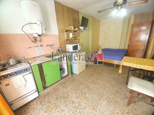 Imagen 17 de 29 de Venta En Block - 3 Locales + 8 Departamentos De 2 Y 1 Amb. - Una Cuadra Del Mar
