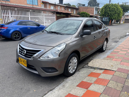 Nissan Versa 1.6