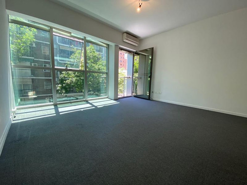 Venta: Depto/oficina En Edificio Corporativo · Inmejorable Ubicación! Apto Profesional