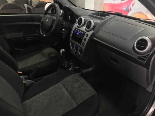 Ford Fiesta Sedan1.6flex