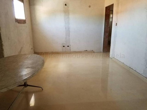 Imagen 12 de 19 de Casa Quinta En Venta Urb Andrés Bello, Maracay - Aragua 22-13325 Hc