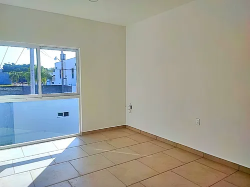 Haz De Cada Día Una Vacación En Tu Nueva Casa Con Alberca.
