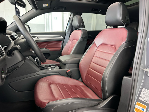 Volkswagen Cross Sport 3.6 Fsi V6 R-Line Auto 4Wd
