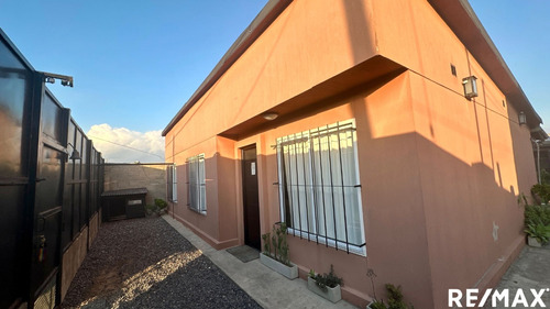 Casa Venta Derqui Con Segunda Vivienda