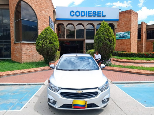 Imagen 2 de 10 de Chevrolet Onix Nb 1.4l Ltz Mt 2020