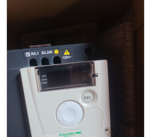 Variador Schneider Atv12h075f1 1hp 100_120v Totalmente Nuevo