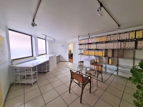 Edificio De Oficinas En Venta