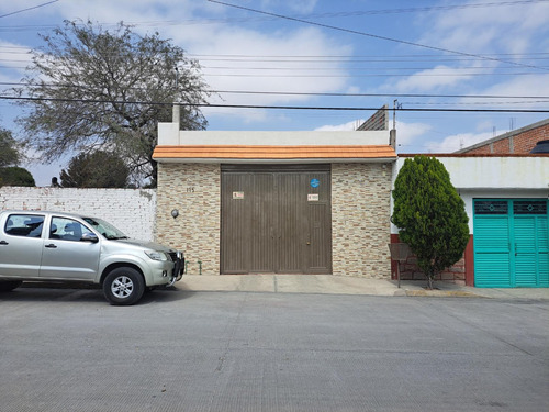Casa En Venta En Satelite, San Luis Potosi, S.l.p.