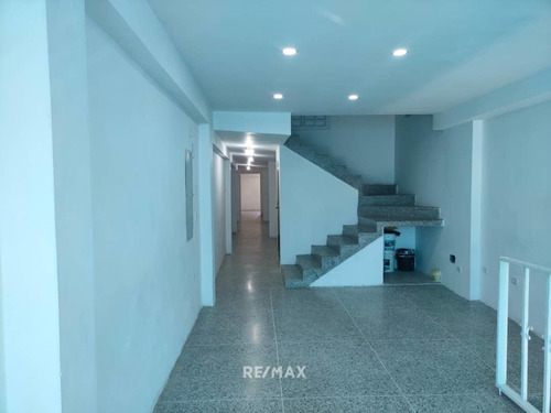 Imagen 4 de 10 de Venta. Edificio. San Cristóbal