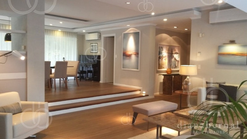 Casa En Punta Del Este Paya Mansa, 6 Dormitorios + Dep Y Piscina. - Ref: 42993