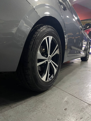 Nissan Sentra 2.0 Advance