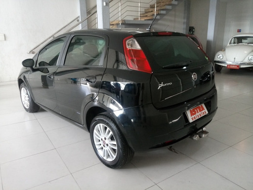 Fiat Punto Attractive 1.4 Flex Mec.