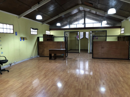 Excelente Galpón 450m2, Victoria / Sta. Elena