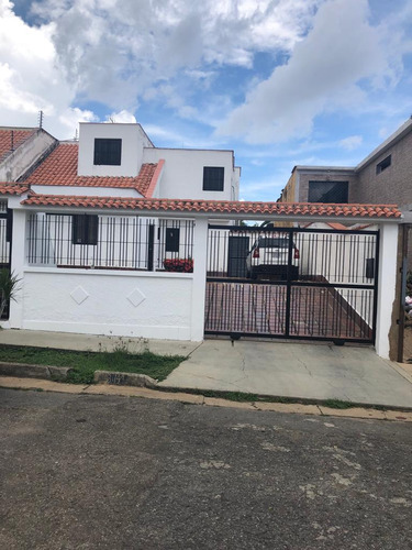 Oportunidad Casa De Dos Niveles En Venta Trigal Norte Gavip 