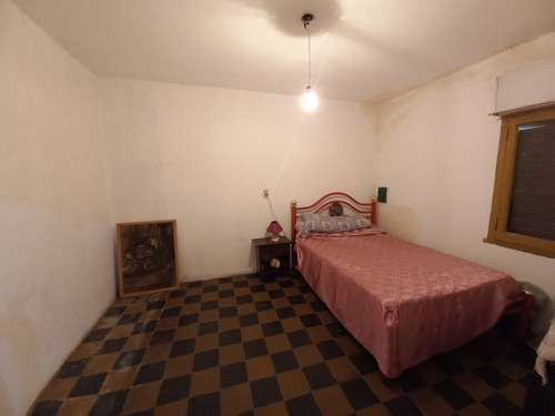 Imagen 6 de 8 de Venta De Casa Con Fondo Libre!!